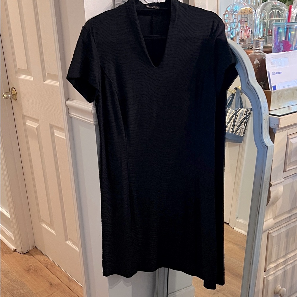 J McLaughlin Black on Black Short Sleeve Dress EEEUC
